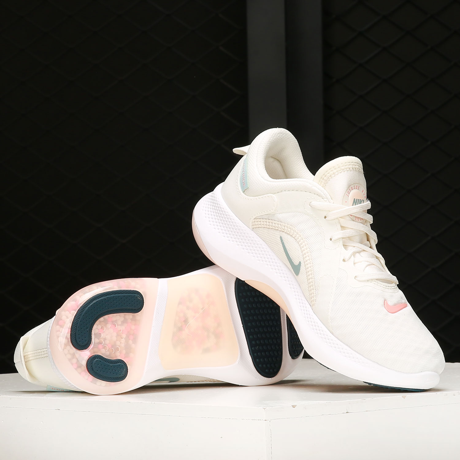 Women Shoes Running Nike - Sepatu Lari Pebble Wanita Nike Authentic