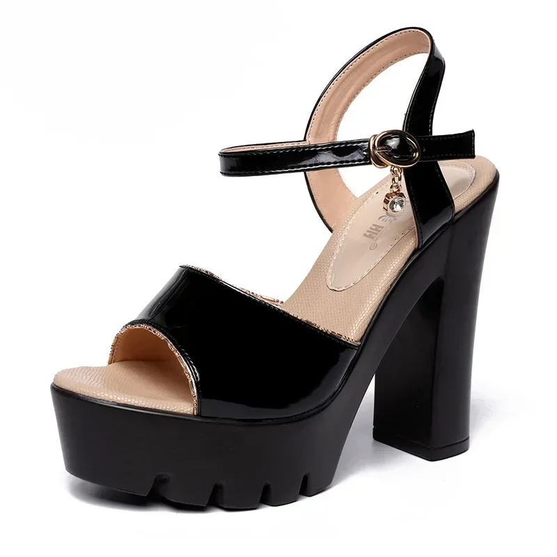 Sandal Kulit Paten Bawah Tebal - Platform Sneakers Chunky ulasan dan harga