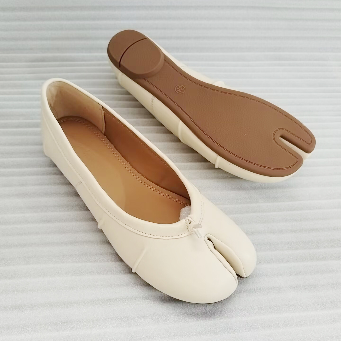 Sepatu Flat Split Toe Wanita R - Ballet Flat Women ulasan dan harga