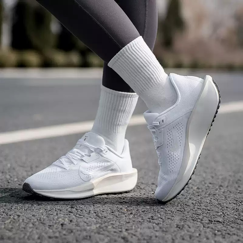 Sepatu Mesh NIKE QEST 6 Wanita - Women Shoes Running Nike ulasan dan harga