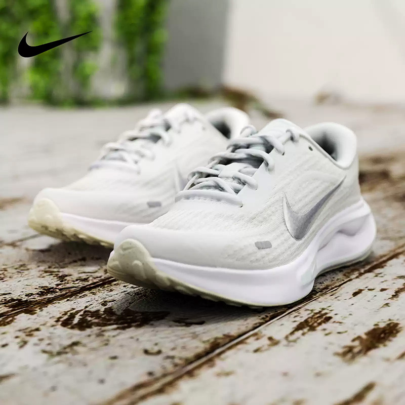 Sepatu Olahraga Lari NIKE Wani - Women Shoes Running Nike ulasan dan harga