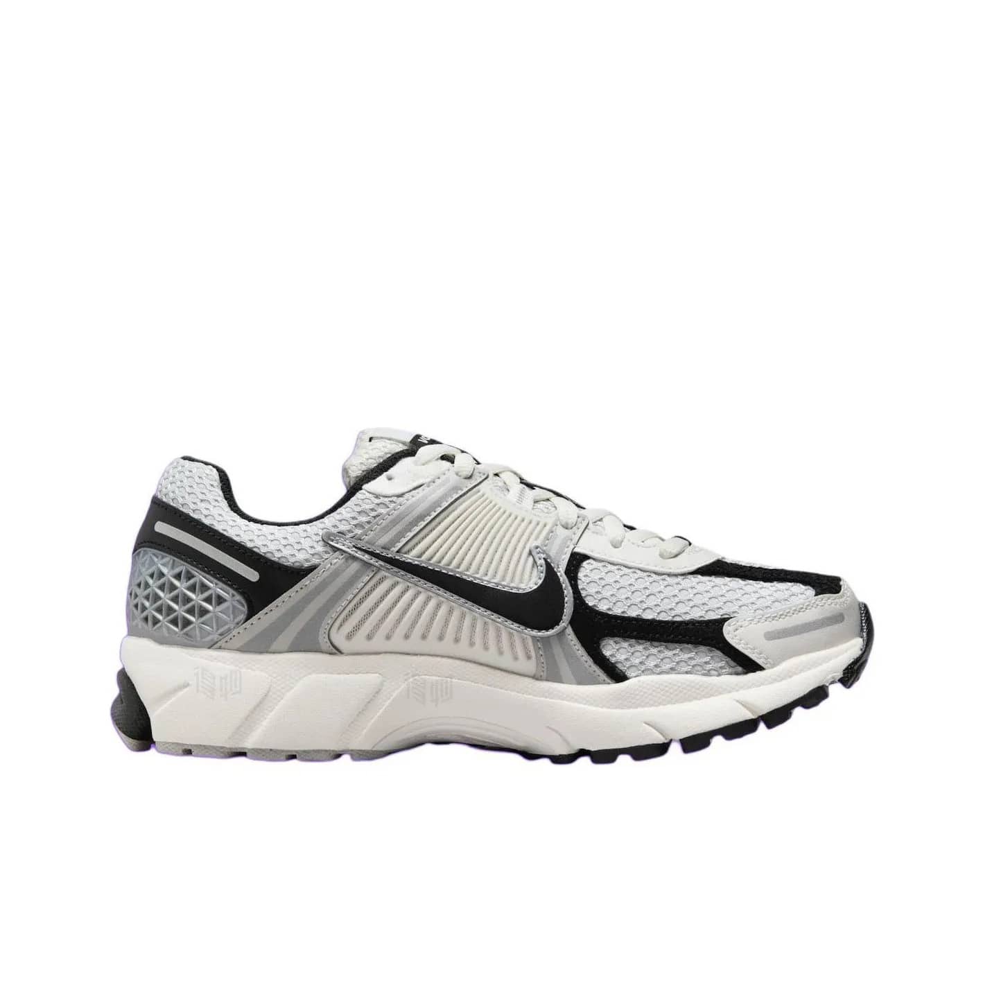 Sepatu Lari Nike Zoom Vomero 5 - Women Shoes Running Nike ulasan dan harga