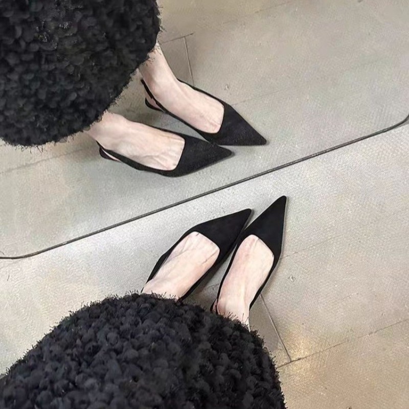 Sepatu Sandal Wanita Slip On M - Thong Flat Sandal ulasan dan harga